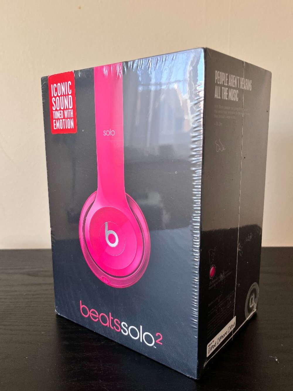 Headphones- Beats by Dr. Dre Solo 2 On-Ear Headphones – Pink (In Box!)